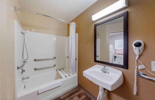Extended Stay America Suites - Orange County - Huntington Beach image 9
